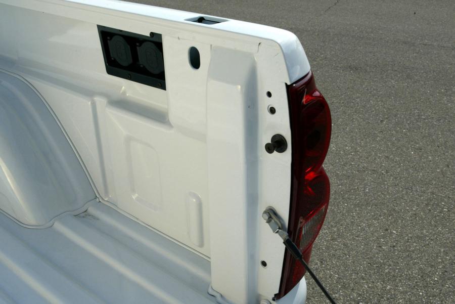  Chevrolet Silverado 2003 года  (фото 45 из 58)